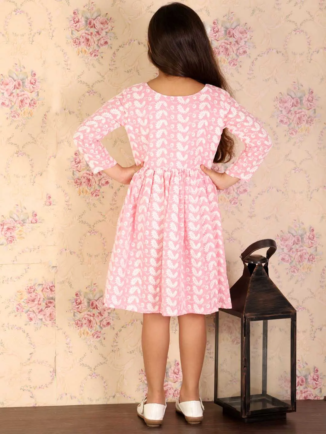 Jashvi Girl's Pink Pure Cotton Chikankari Kurta